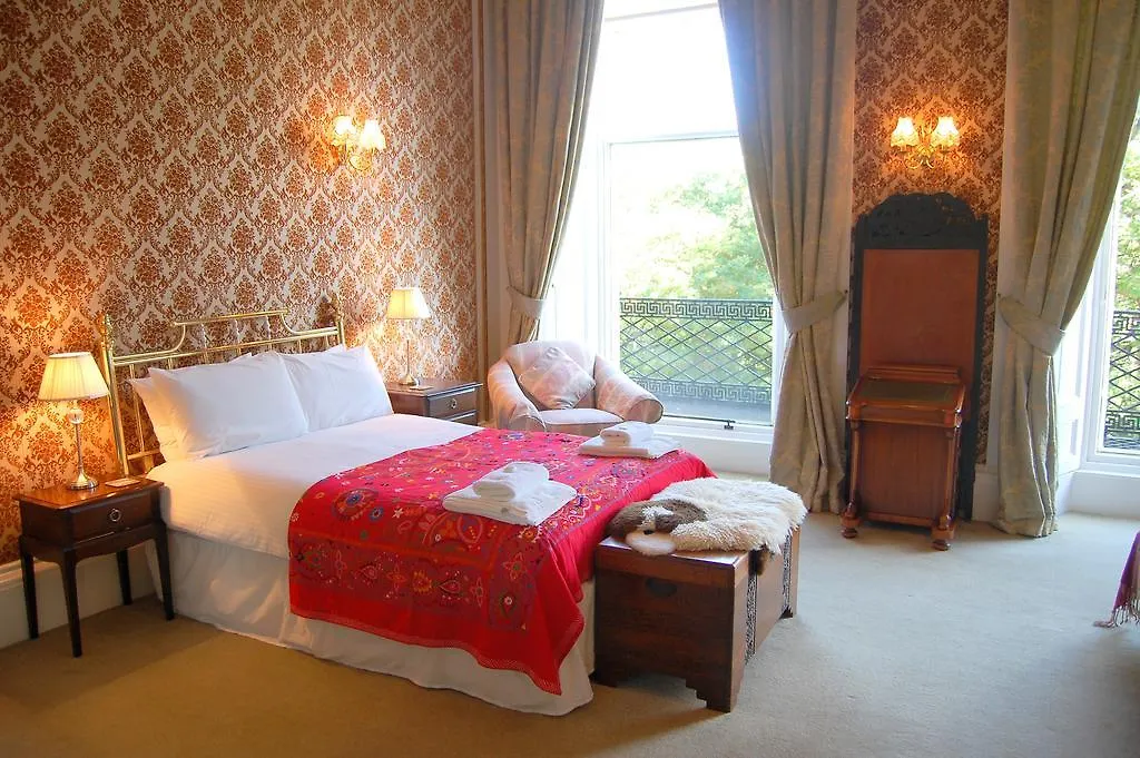 Regent Terrace, Central And Charming, Quiet Edinburgh